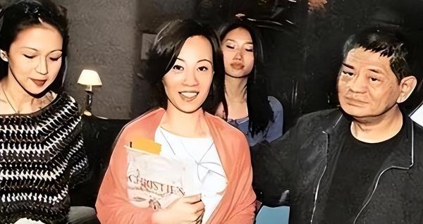 ed6710624cf042d3af3345dde226602c~tplv-tt-origin-web_gif.jpg
