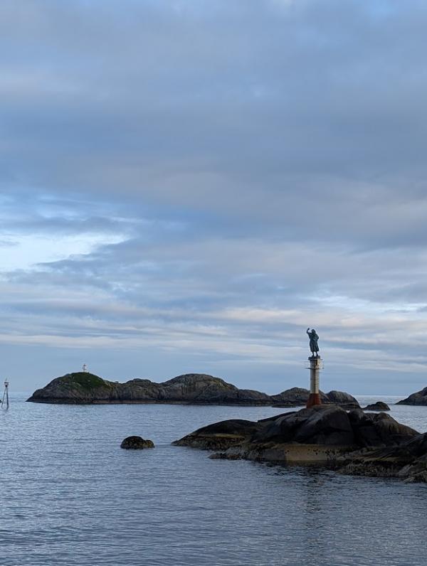 1785514992554739.png lofoten3.png