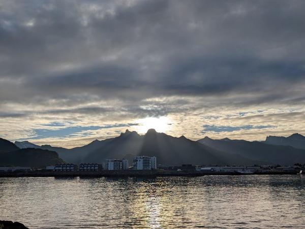 1785515008223175.png lofoten 4.png