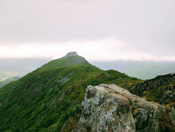1785515442513758.jpg hiking 2.jpg