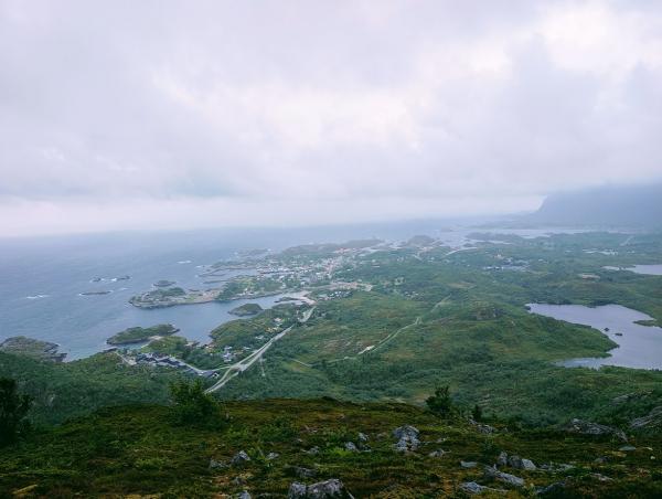 1785515470223119.jpg hiking 6.jpg