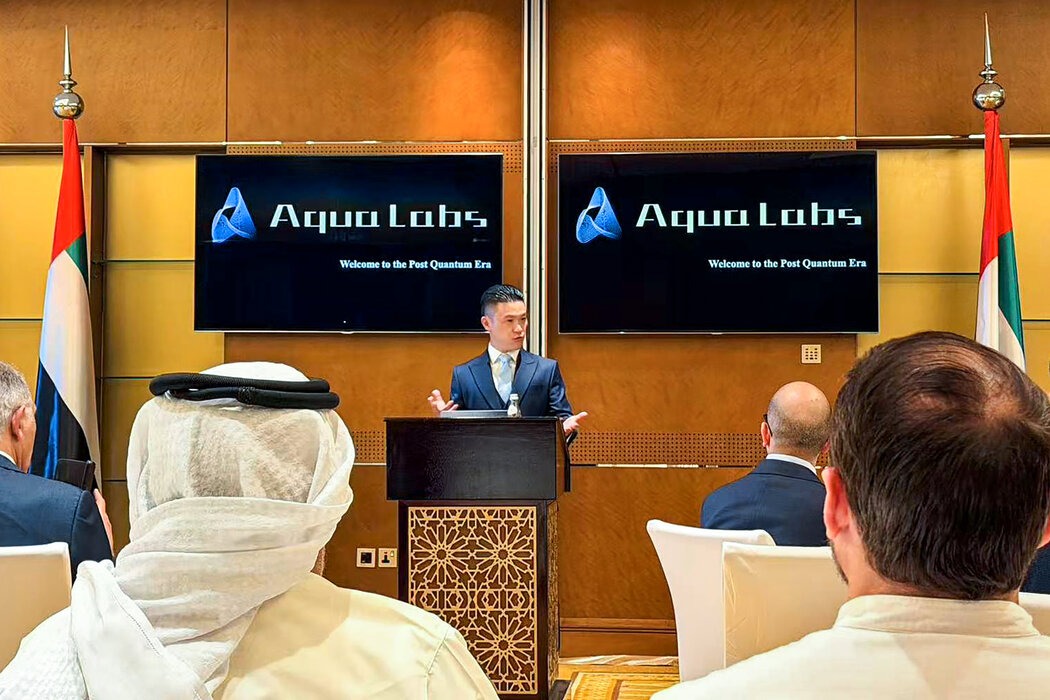 �ܹ���2���ڰ������ȳ�ϯ��һ����Aqua Labs����Ļ��鲢����������Aqua Labs�������¸���˾����ͳ�ơ�