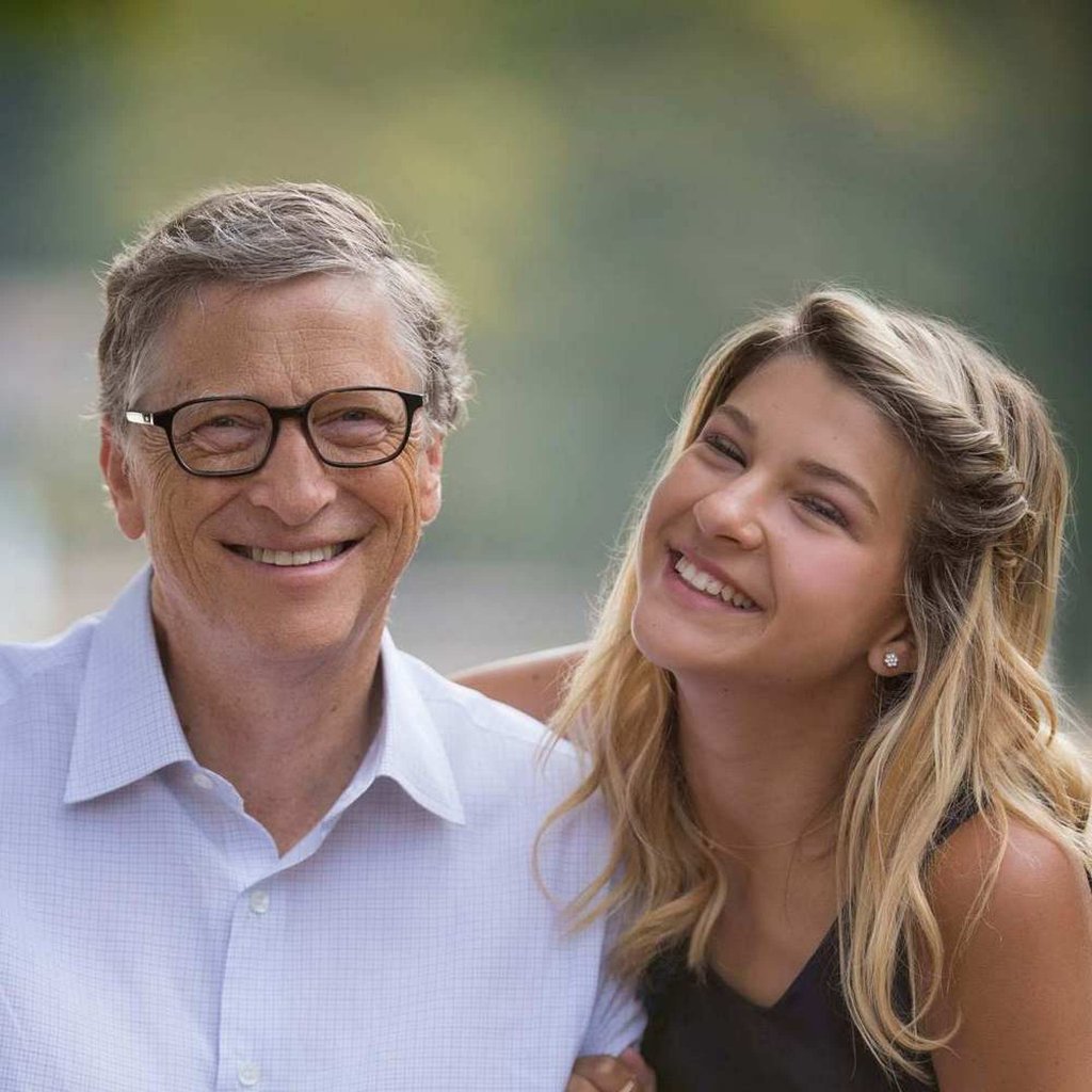 Meet Phoebe Gates, Bill and Melinda Gates' youngest daughter: the  fashion-loving teen is always in Louis Vuitton, Chanel and Fendi and  studies at Stanford – but why was she just slammed by