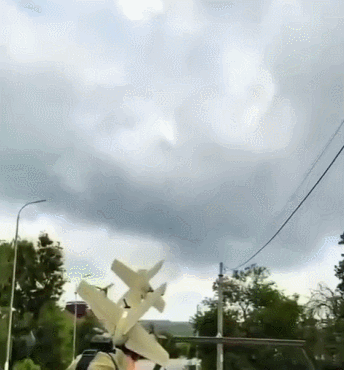 1788317721552878.gif 20260901214438187.gif