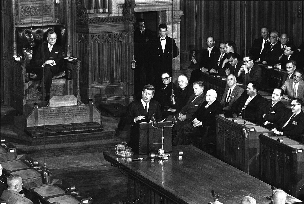 1961年5月17日，约翰·肯尼迪总统在渥太华向加拿大议会联席会议发表讲话。
