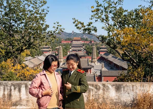 1985-10-22_Fragrant Hills Park w Shen @ Zongjing Dazhao Temple, a Tibetan-style Complex Built in 1780 as the Residence for the 6th Panchen Lama to Visit Emperor Qianlong0001.jpg