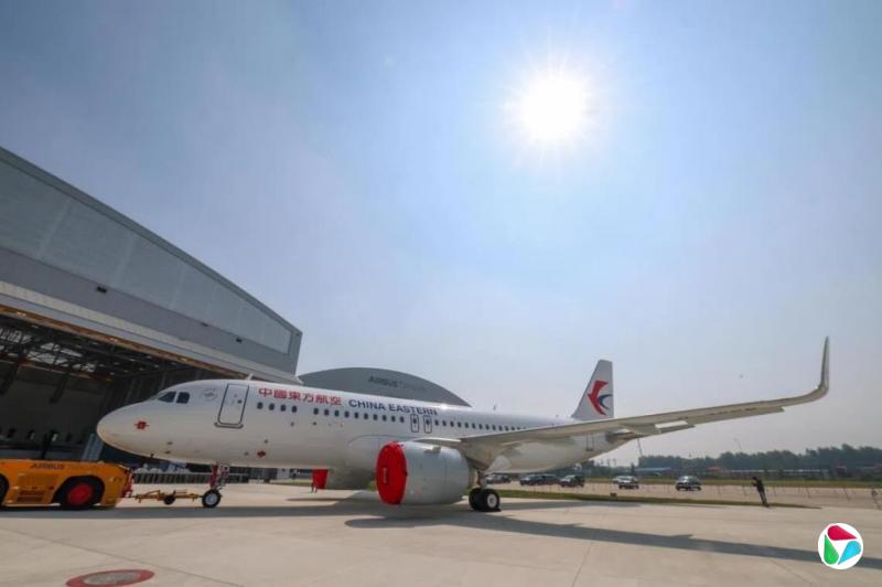 下午察:东航空姐之跪