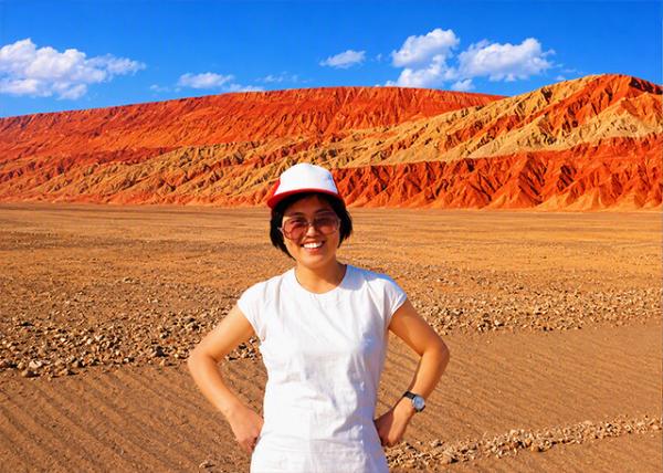 1985-08-04_Turpan_Flaming Mountains w Surface Temp on the Bare Rock over 70°C (158°F) & up to 89°C (192°F) in the Summer.jpg