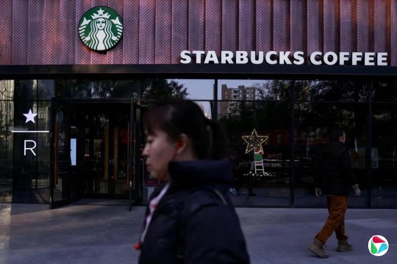 星巴克据报在华倡议消费入座 店员：不强制