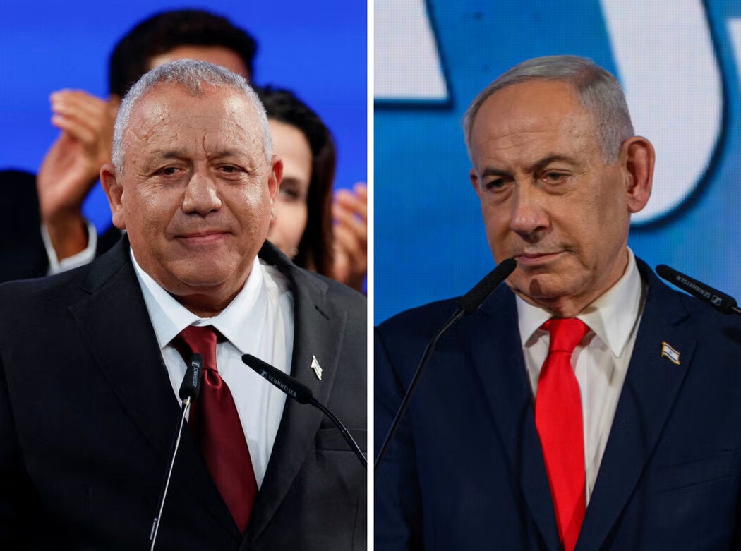 ��ǰ��ɫ�й������ܲ�ı����ɭ���أ��ң���ɫ�������������Ǻ�